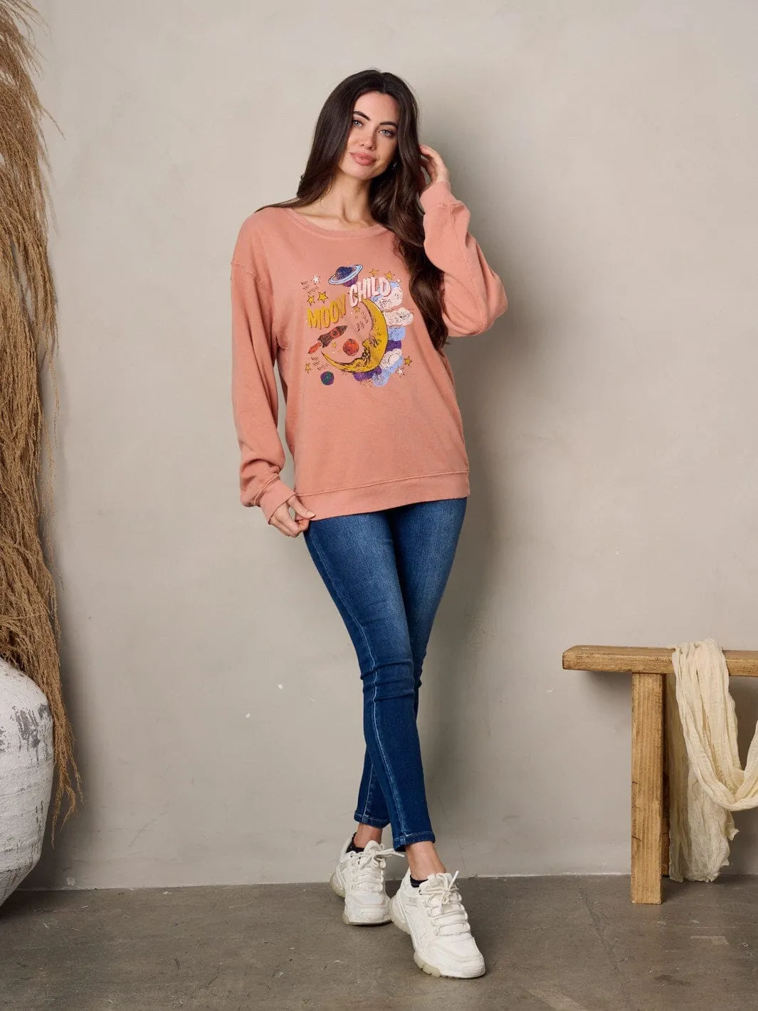 WOMEN'S LONG SLEEVE GRAPHIC PULLOVER SWEATER
