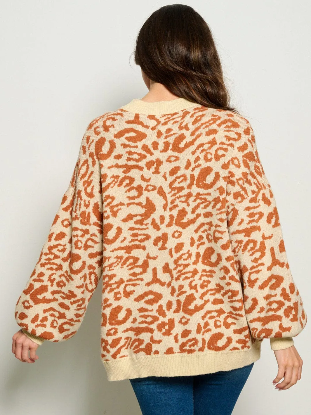WOMEN'S LONG SLEEVE LEOPARD PRINT PULLOVER SWEATER