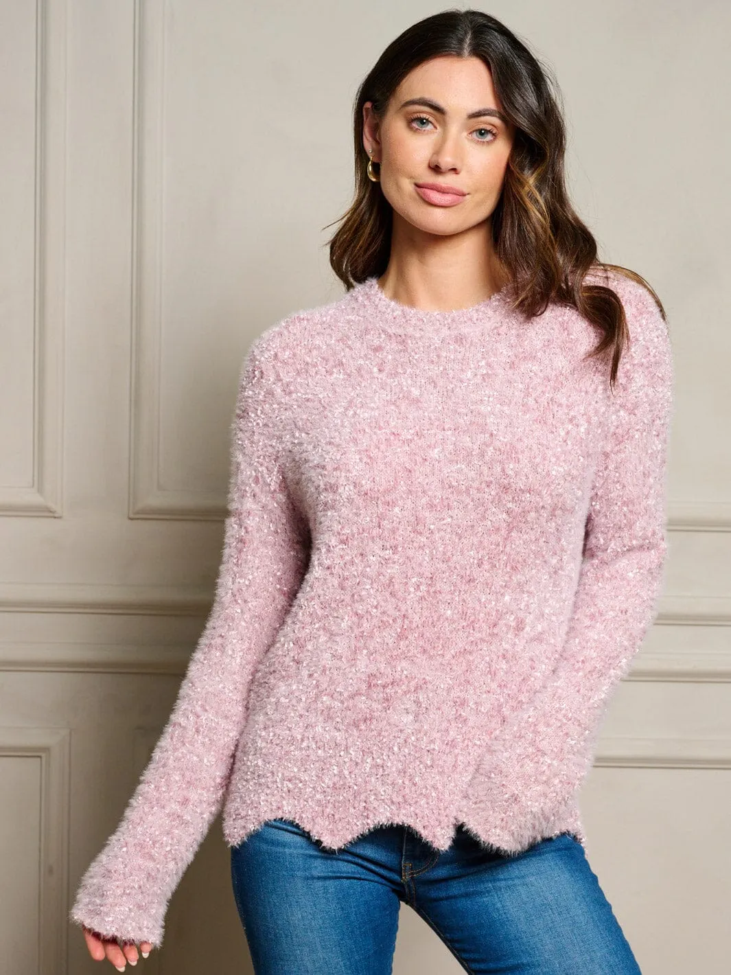 WOMEN'S LONG SLEEVE TRIM DETAILED FUZZY PULLOVER SWEATER